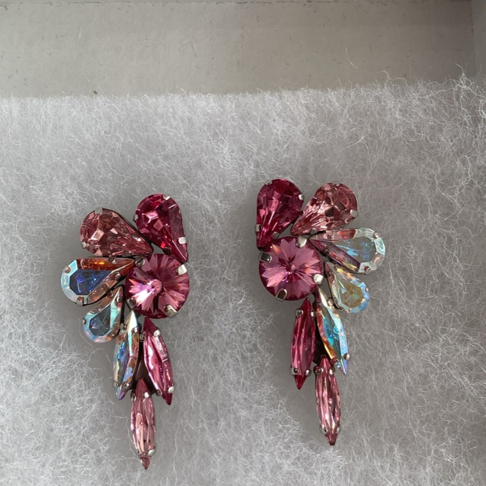 Stefanie Somers pink earrings Alex